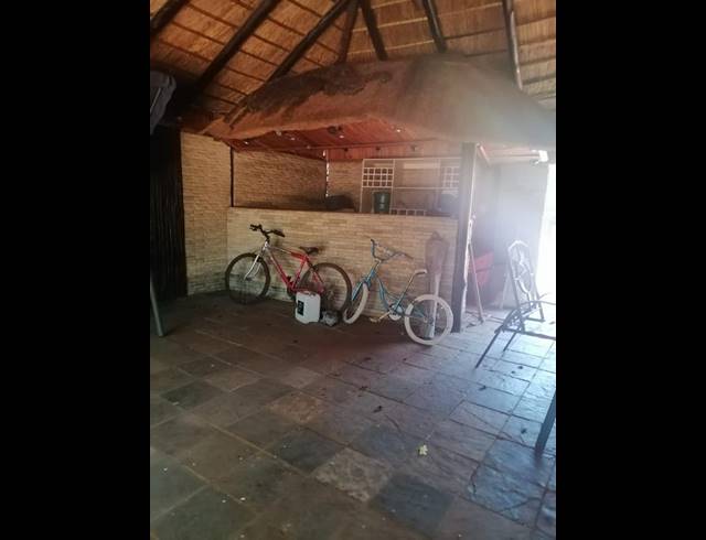 3 BEDROOM HOUSE FOR SALE IN THE ORCHARDS